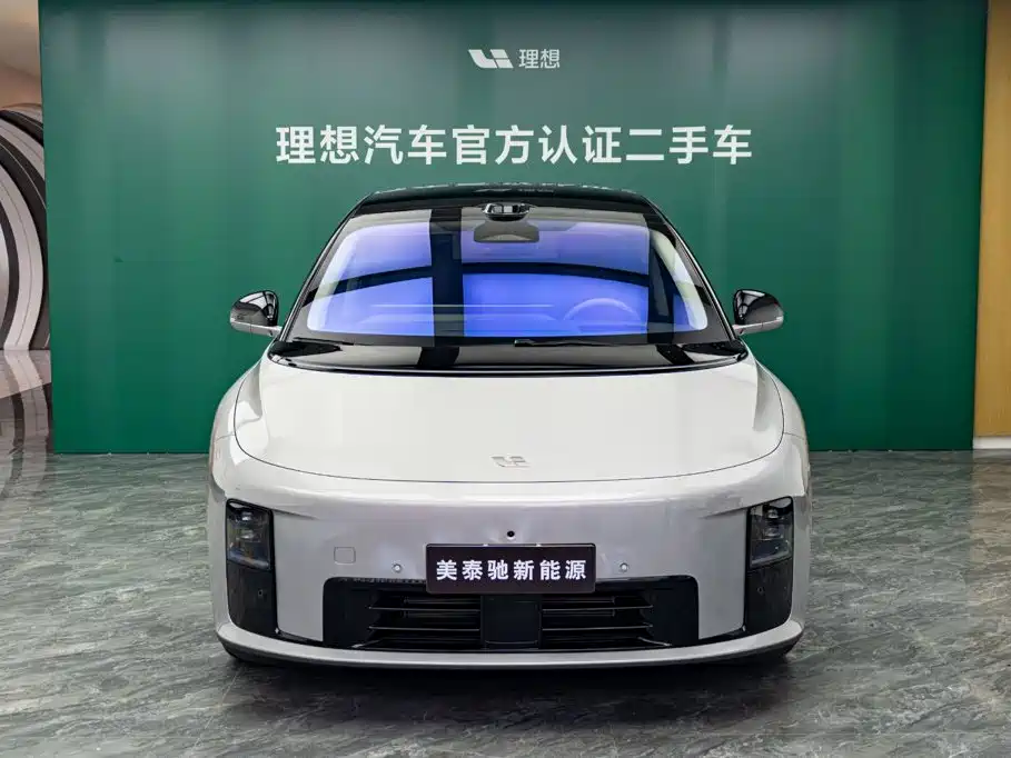 Li Auto Идеальный I8 — миниатюра 2