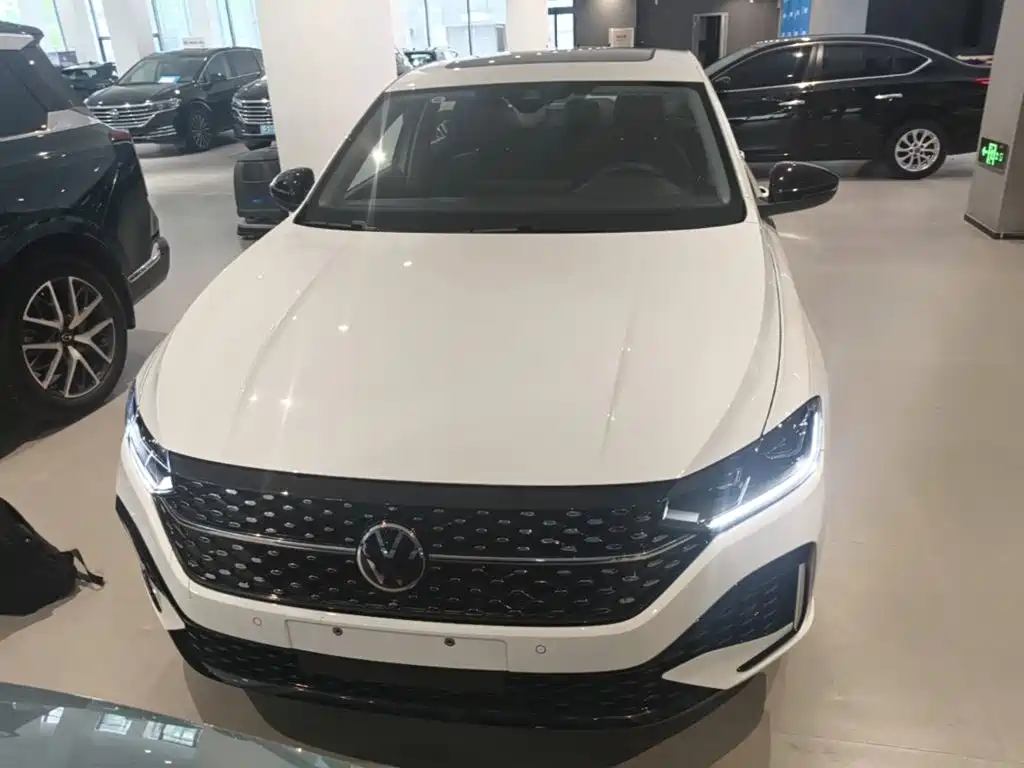 Volkswagen Lavida 2024 300TSI DSG Lead