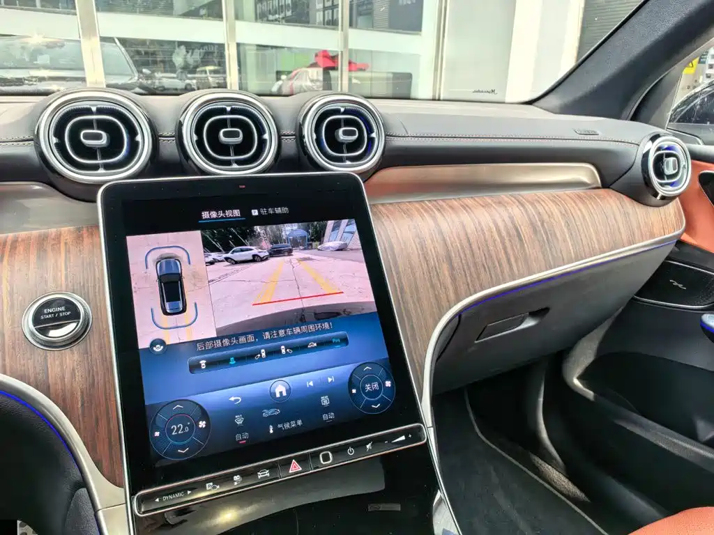 Mercedes-Benz GLC New Energy — миниатюра 7