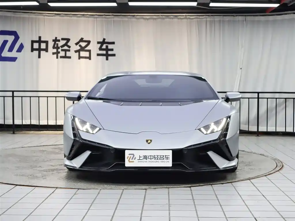 LAMBORGHINI HURACÁN
