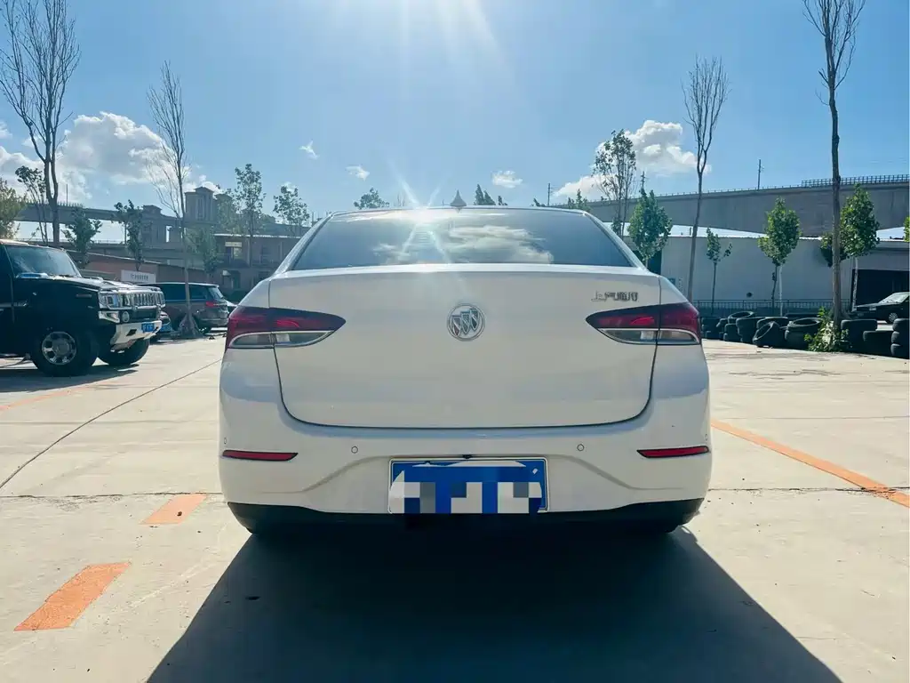 Buick Excelle — миниатюра 8