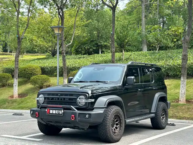 TANK TANK 300 2023
