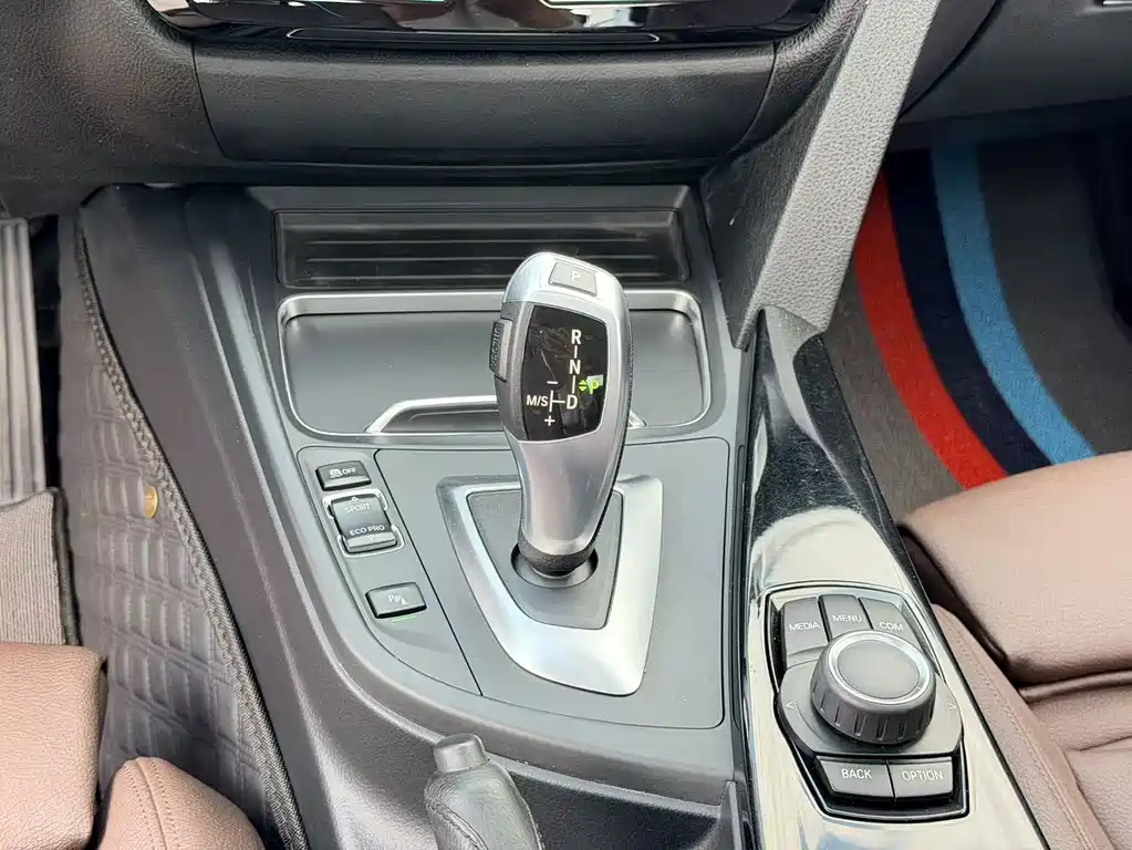 BMW 3 Series — миниатюра 15