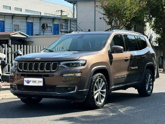 Jeep Grand Commander