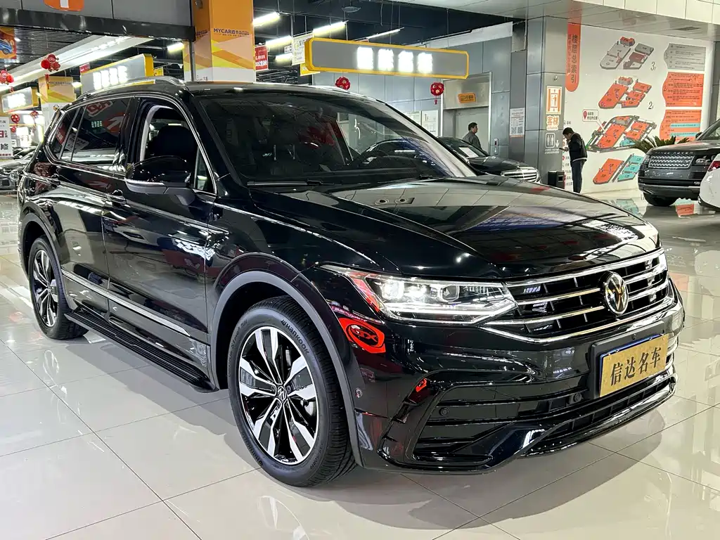 Volkswagen Tiguan L L 2024 330TSI AT R-Line