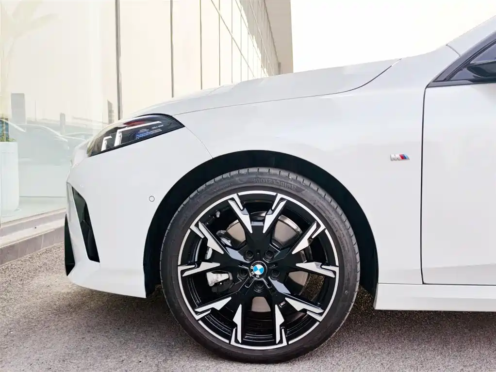BMW 2 Series 2 2025 225L M Sport