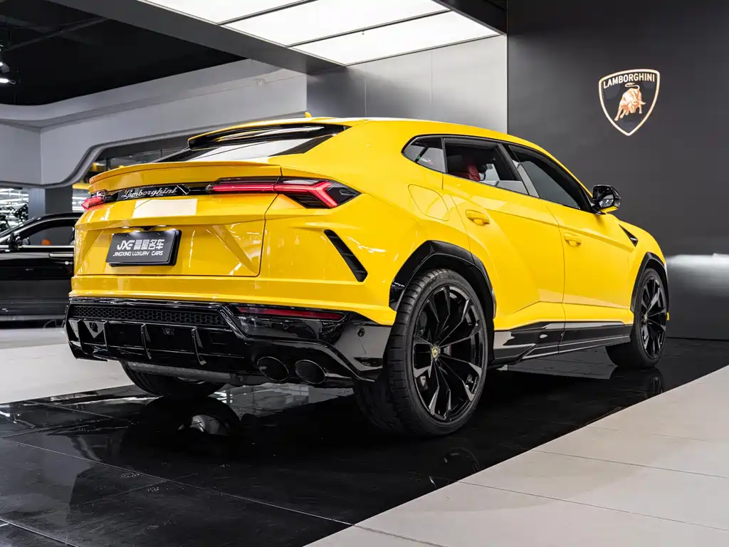 Lamborghini Urus — фотографии объявления, Фото 13