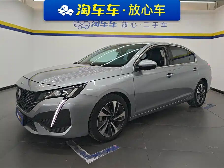 Peugeot 408 2023