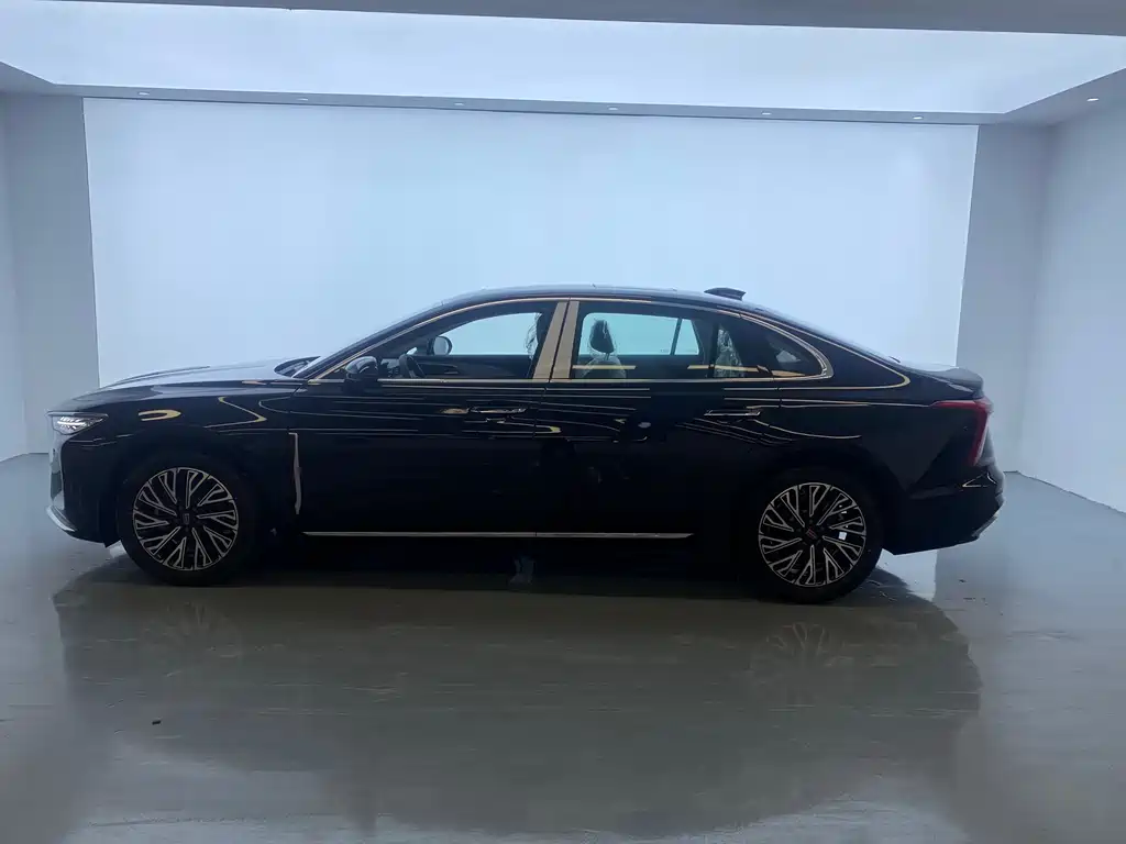 Hongqi H5 2025 2.0T AT