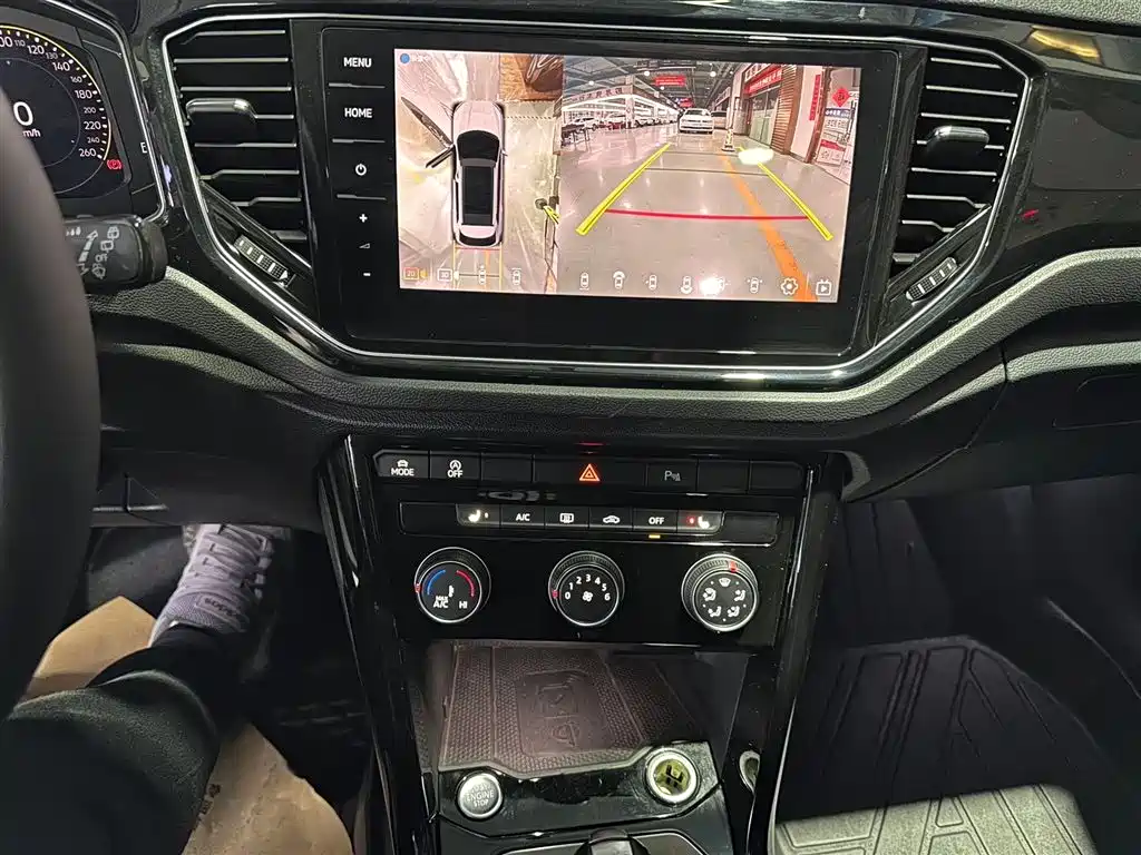 VOLKSWAGEN T ROC EXPLORING SONGS