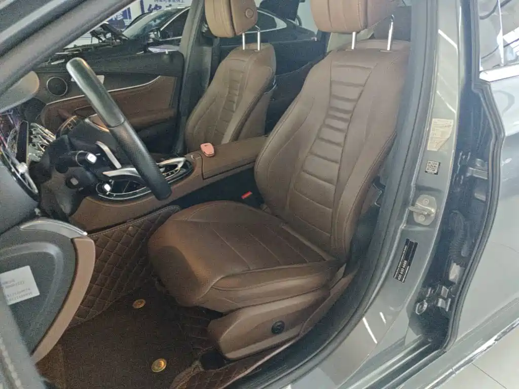 Mercedes-Benz E-Class — миниатюра 15