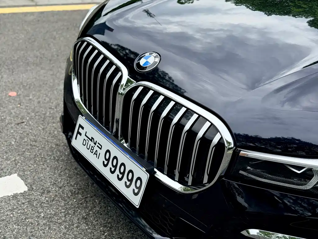 BMW 7 Series — миниатюра 33