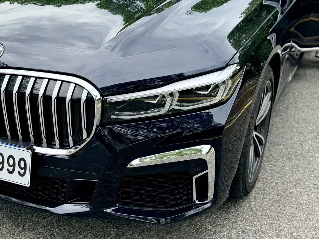 BMW 7 Series — миниатюра 35