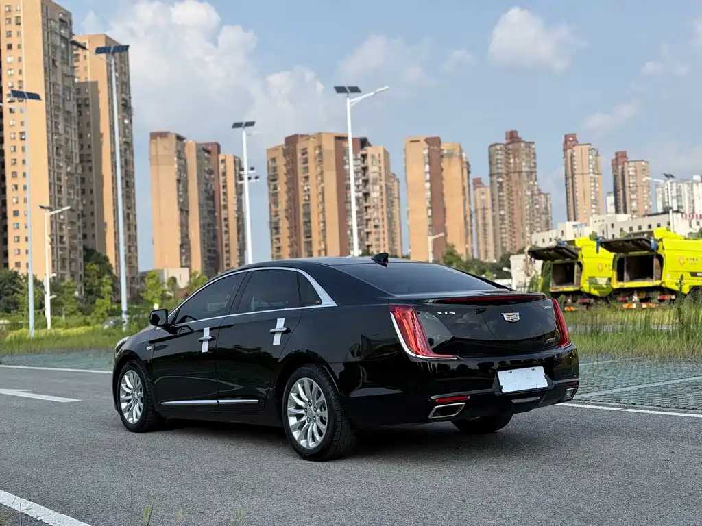 Cadillac XTS — миниатюра 11