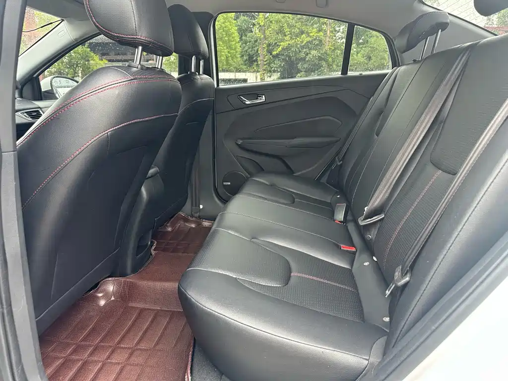 Chery Arrizo 5 — миниатюра 8