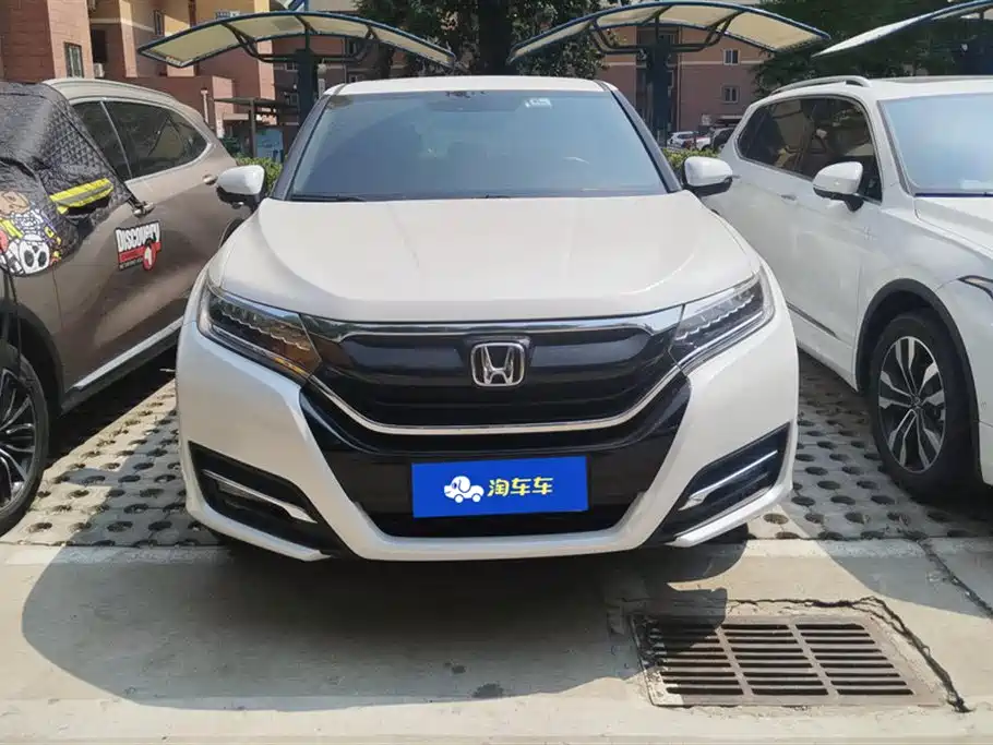 Honda UR-V 2017 240TURBO Luxury V