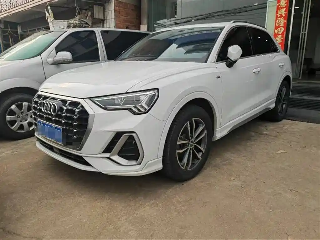 Audi Q3 2021
