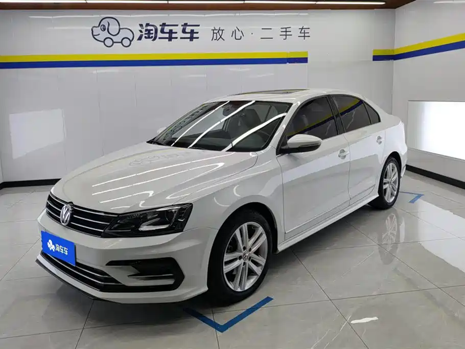 Volkswagen Sagitar 2018