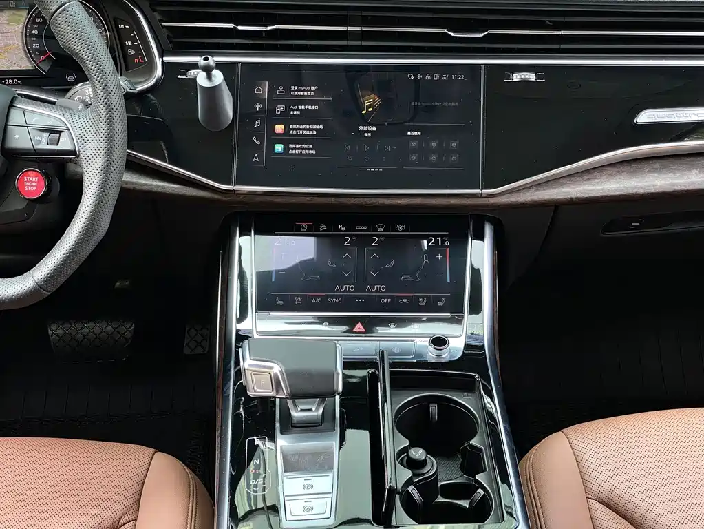 Audi Q7 — миниатюра 11