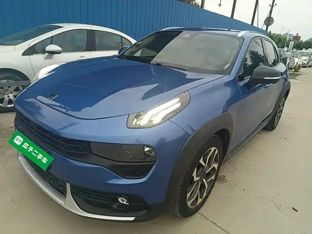 2019 Lynk & Co 02