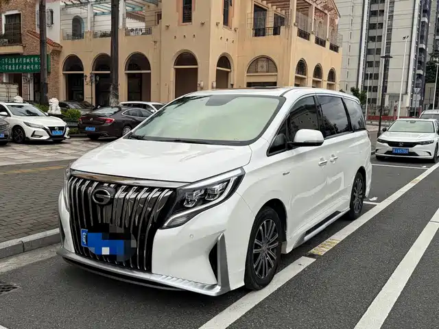 GAC Trumpchi 传祺M8