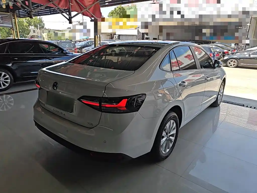 Volkswagen Lavida — миниатюра 7