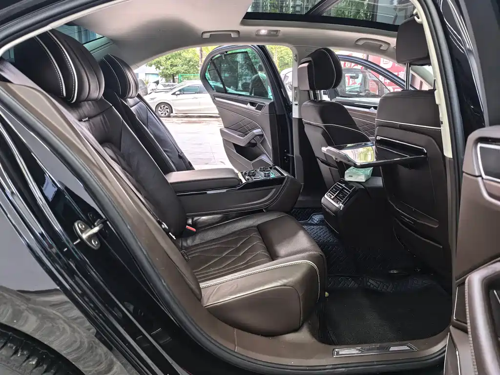 Volkswagen Phideon — миниатюра 13