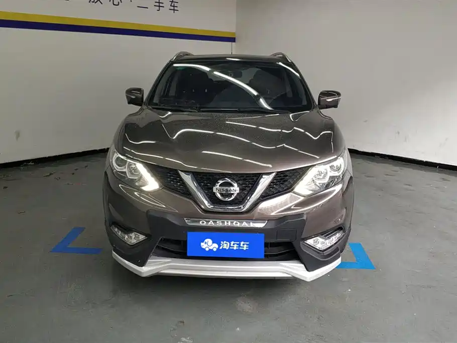 Nissan Qashqai 2017 2.0L CVT Luxury V