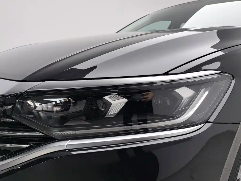 Volkswagen Passat — миниатюра 7