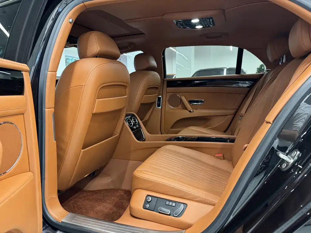 Bentley Flying Spur 2017 4.0T V8 S Standard