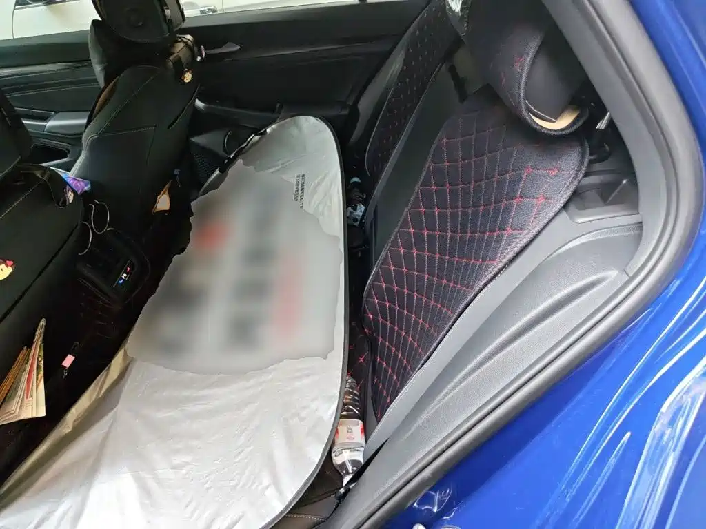 Volkswagen Golf — миниатюра 18