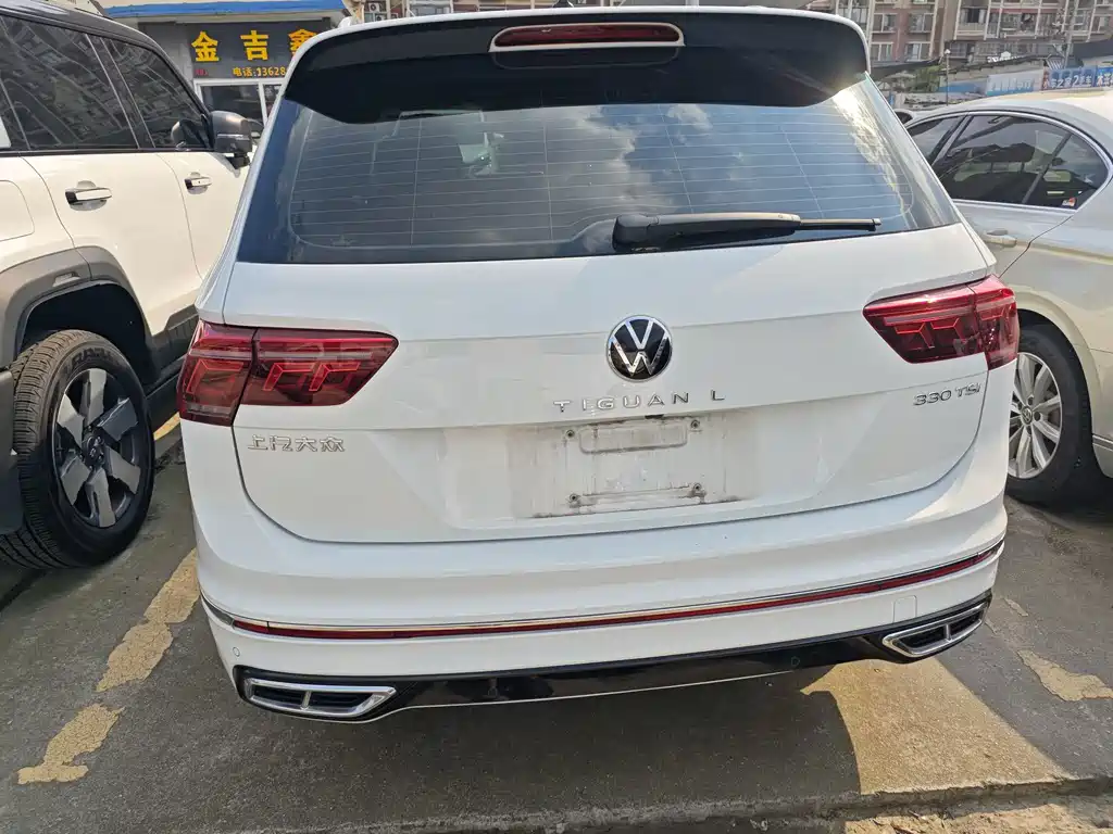 Volkswagen Tiguan L — миниатюра 15