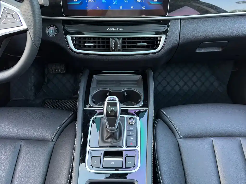 BYD MAX — миниатюра 18