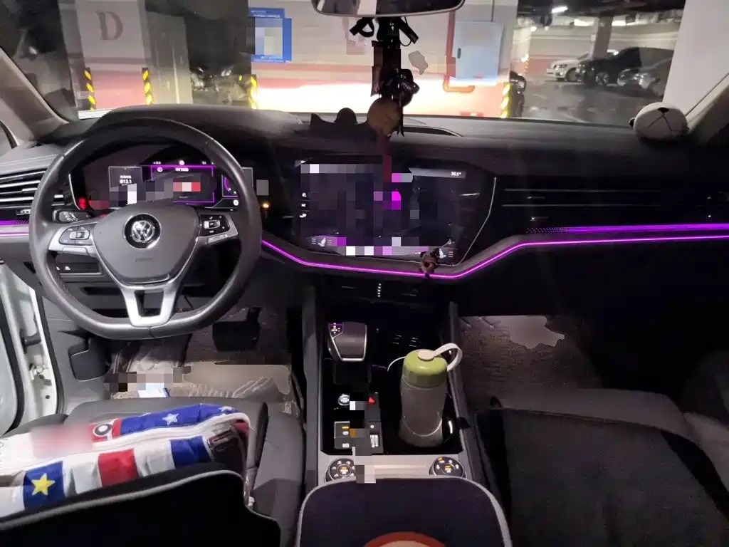 Volkswagen Touareg — миниатюра 10