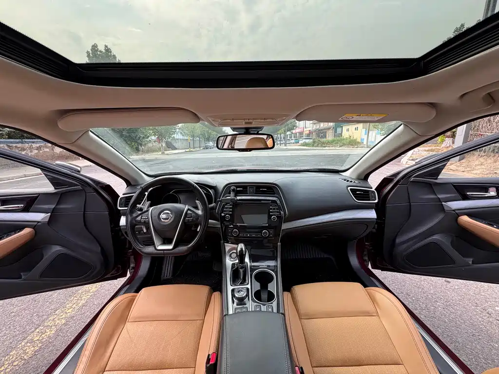 Nissan Cima — миниатюра 6
