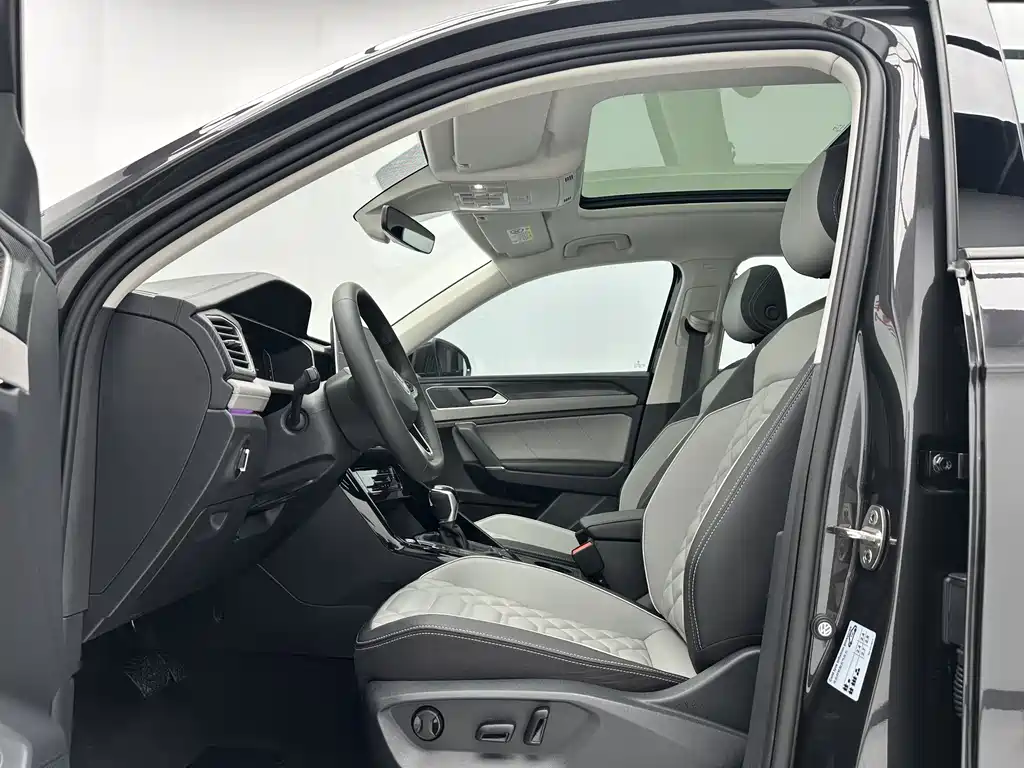 Volkswagen Tayron 2023 280TSI Luxury Plus