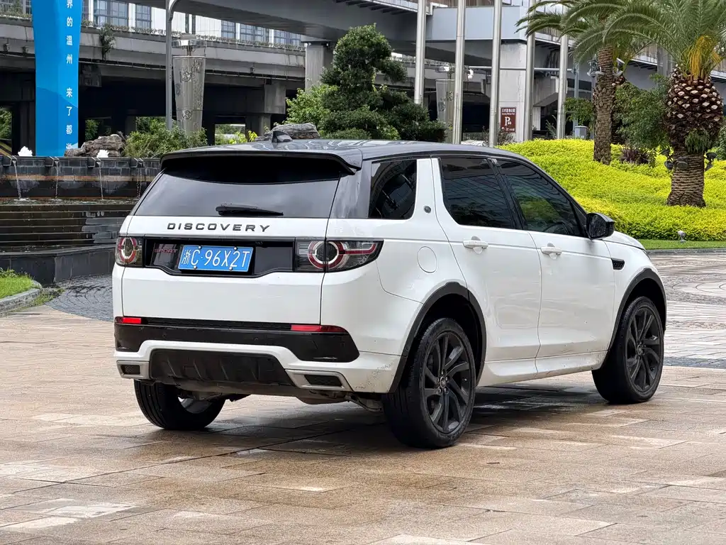 Land Rover Discovery Sport — миниатюра 9
