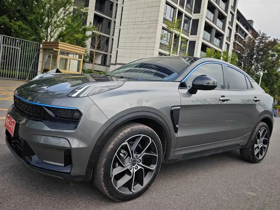 Lynk & Co 05 2022