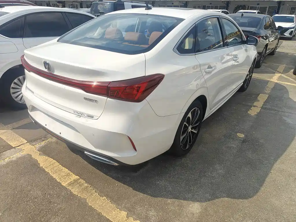 Changan Eado — миниатюра 16