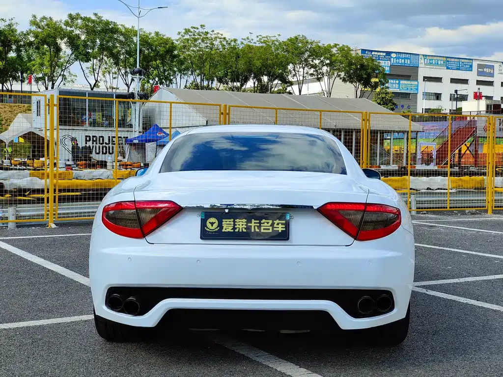 Maserati GranTurismo — миниатюра 7