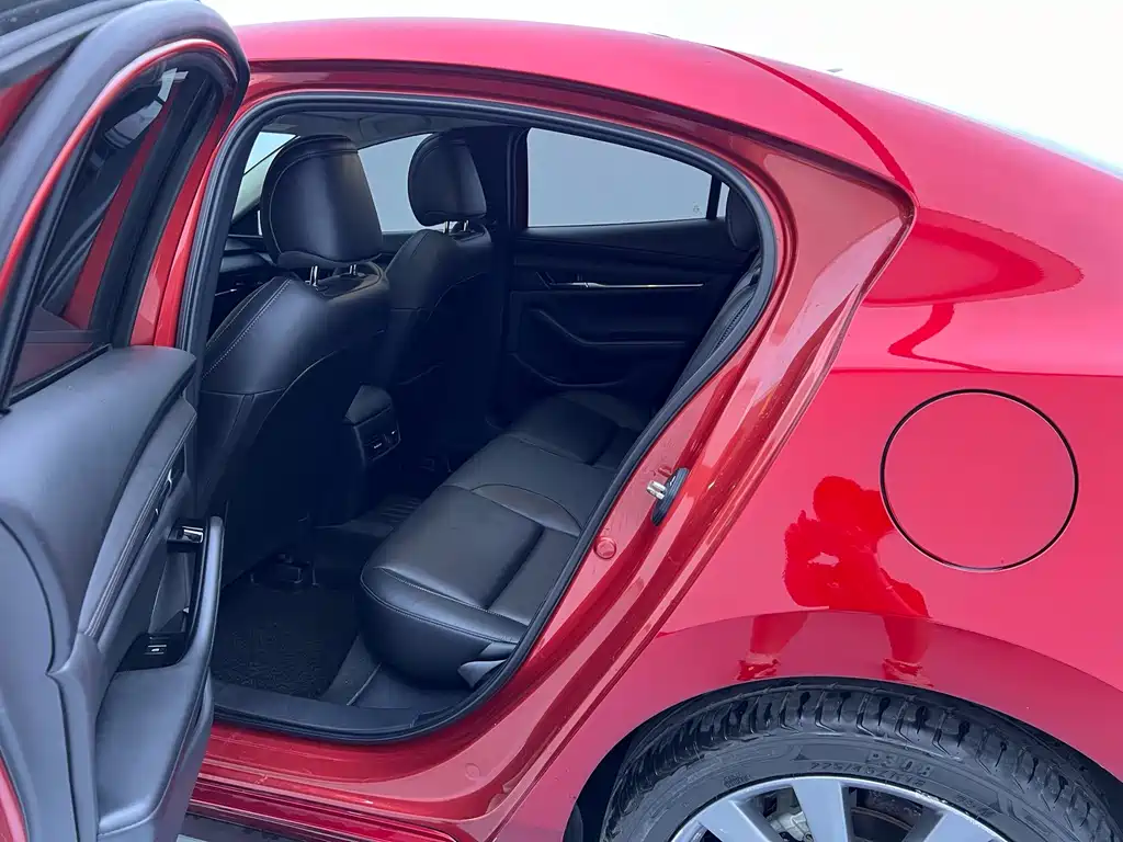 Mazda 3 Axela — миниатюра 5