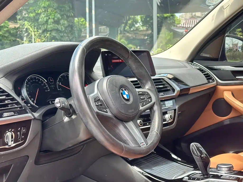BMW X3 — миниатюра 12