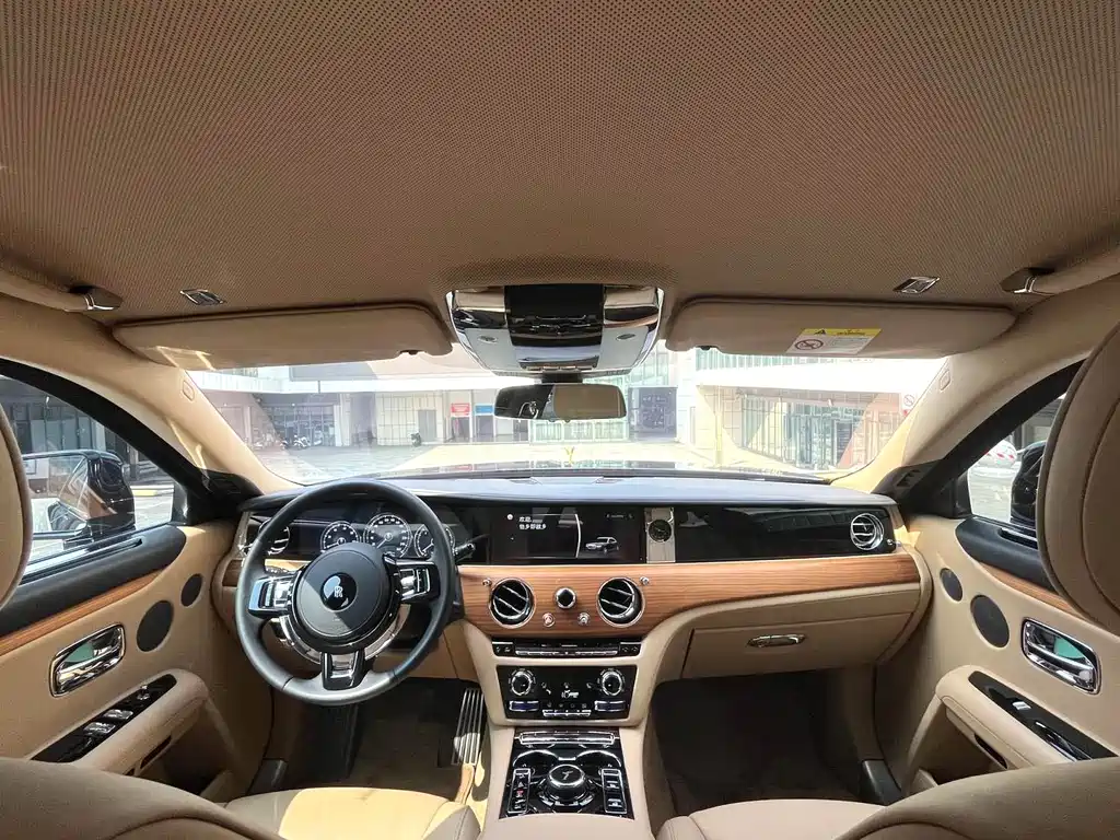 Rolls-Royce Ghost — миниатюра 17
