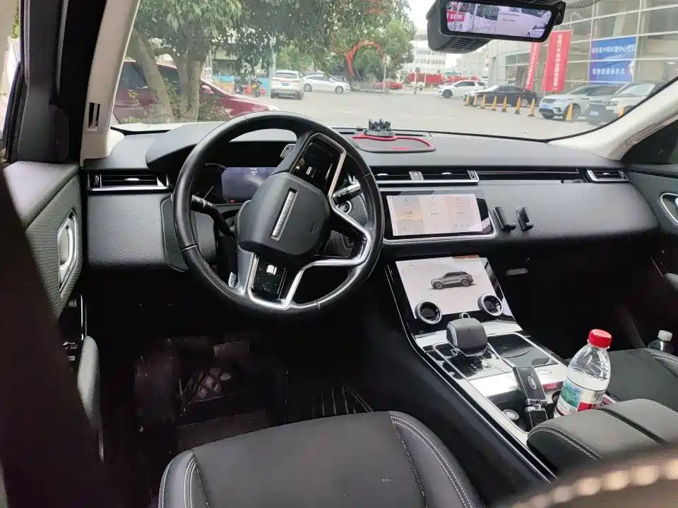 Land Rover Range Rover Velar 2022 250PS
