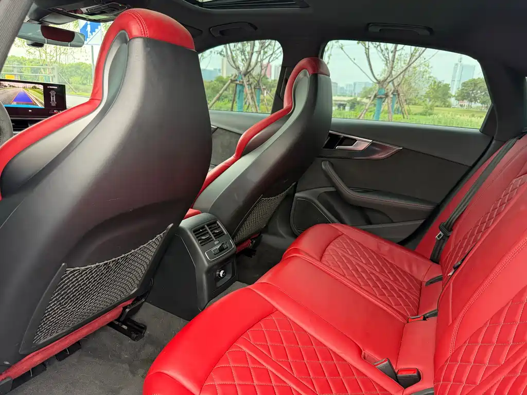 Audi S4 — миниатюра 11