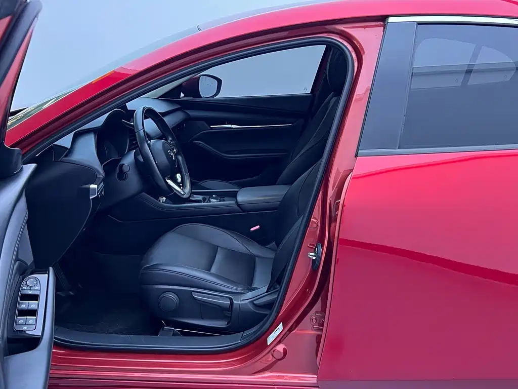 Mazda 3 Axela — миниатюра 4