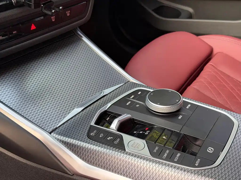 BMW 3 Series — миниатюра 10