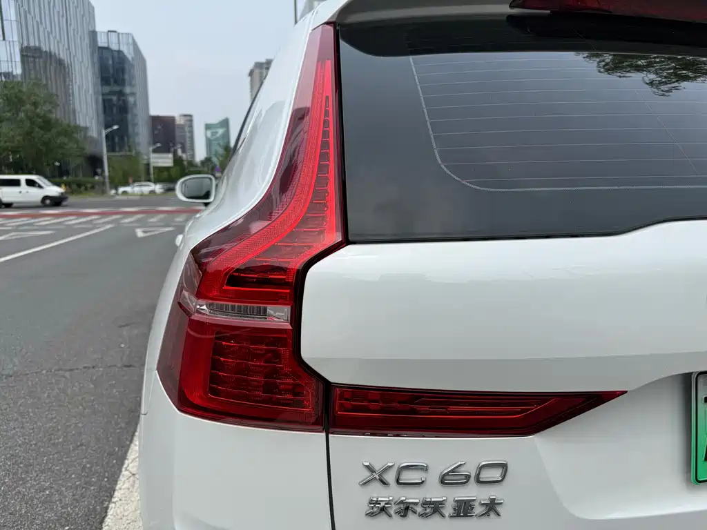 Volvo XC60 2021 T8 E Sport
