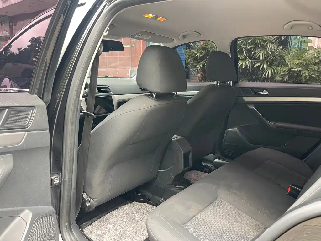 Volkswagen Lavida — миниатюра 8
