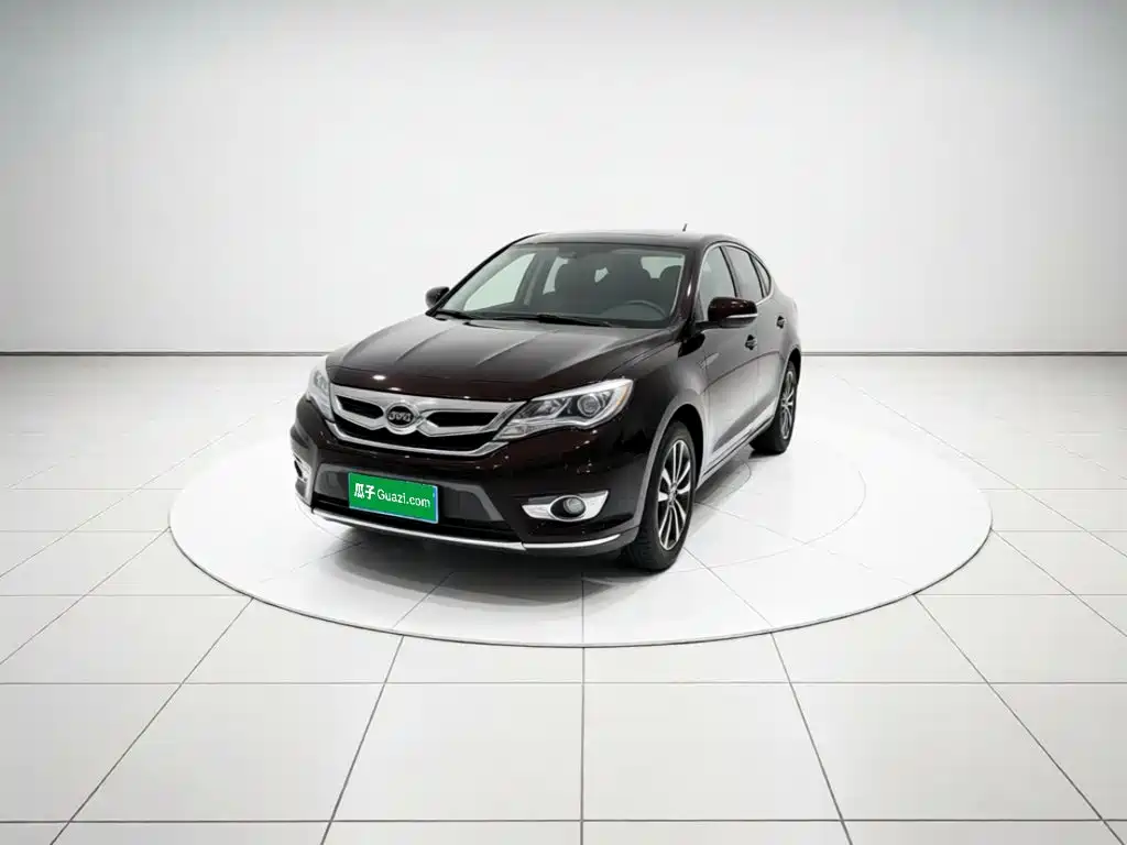 BYD S7